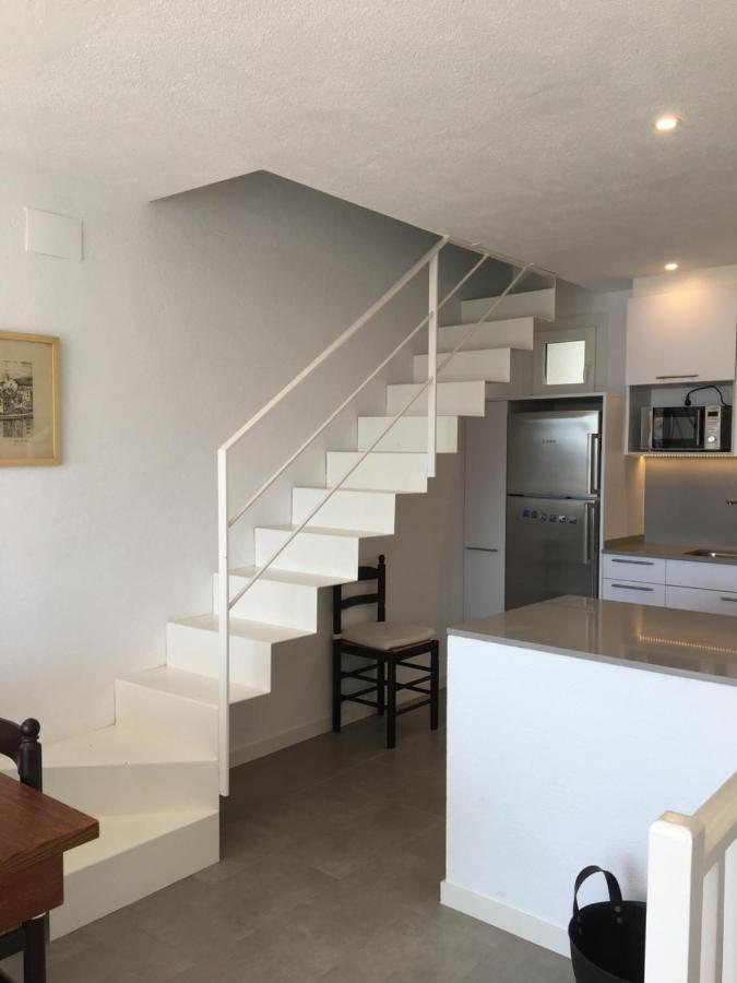 Tortora - Casa En El Centro Con Vistas Al Mar Villa Cadaqués Kültér fotó